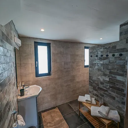 House & Private Pub Kerry - Large Groups Up To 26 People *