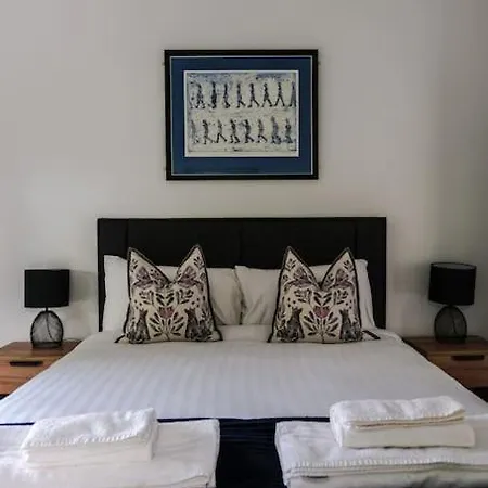 House & Private Pub Kerry - Large Groups Up To 26 People * Кенмар