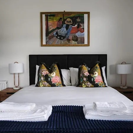 Дом отдыха House & Private Pub Kerry - Large Groups Up To 26 People