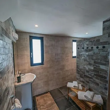 House & Private Pub Kerry - Large Groups Up To 26 People Дом отдыха Кенмар