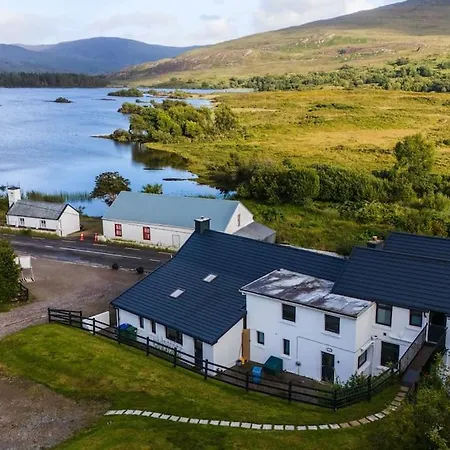 Дом отдыха House & Private Pub Kerry - Large Groups Up To 26 People