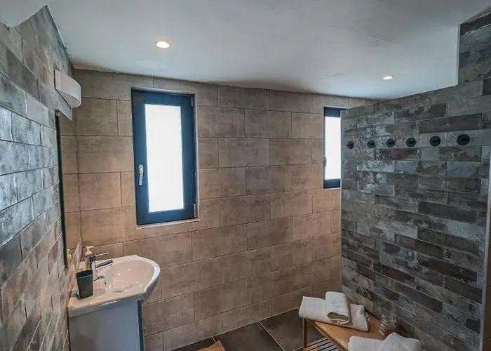 House & Private Pub Kerry - Large Groups Up To 26 People *