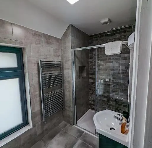 House & Private Pub Kerry - Large Groups Up To 26 People * Kenmare