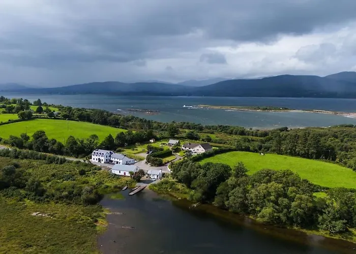 House & Private Pub Kerry - Large Groups Up To 26 People